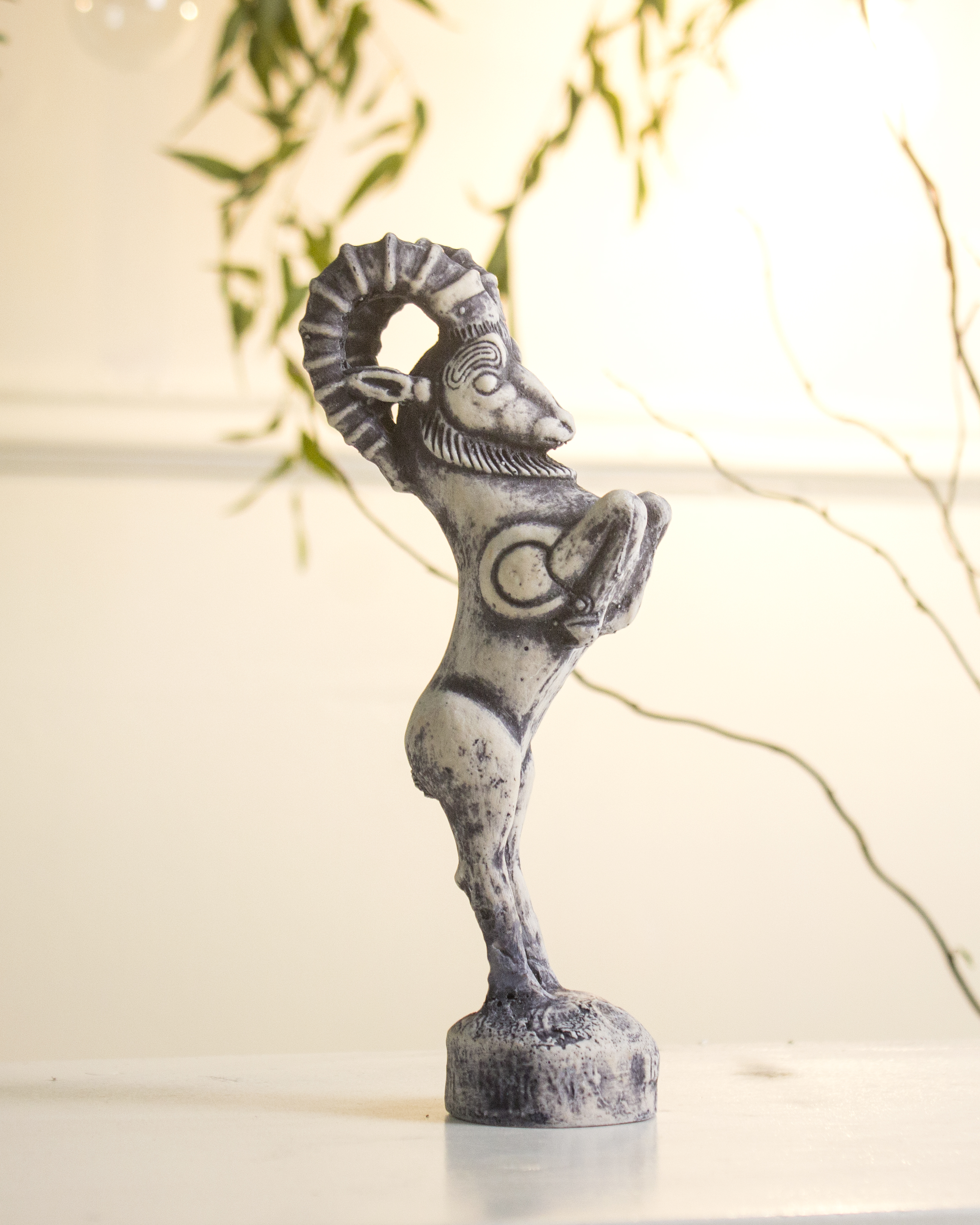 مجسمه سنگی قوچ ایستاده/ هدیه و دکوری فانتزی شایسته ویترین، میز کار و پذیرایی خانه