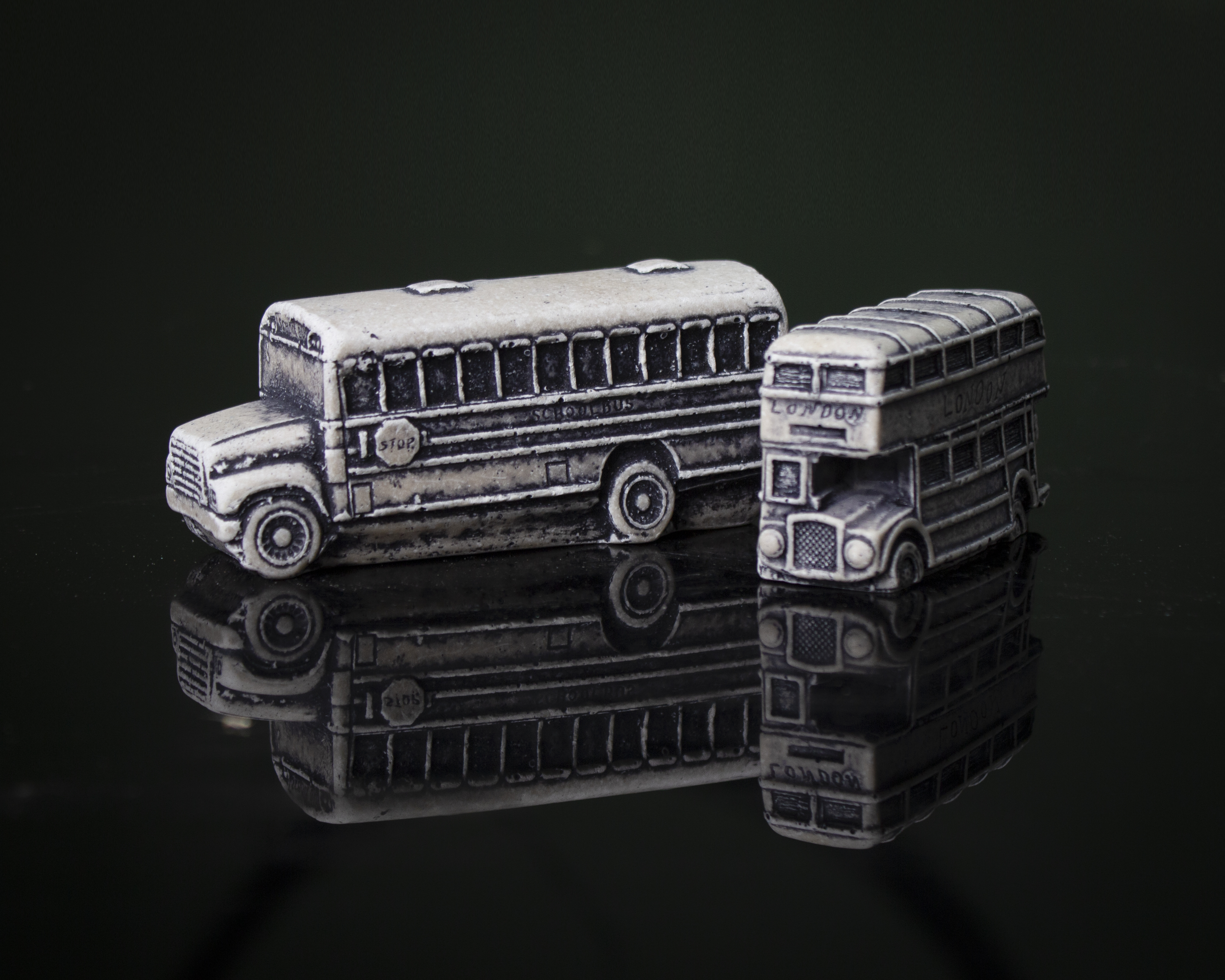 مجسمه سنگی اتوبوس/ هدیه و دکوری فانتزی شایسته ویترین، میز کار و پذیرایی خانه